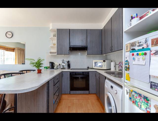 1 BEDROOM APARTMENT FOR SALE IN KENILWORTH